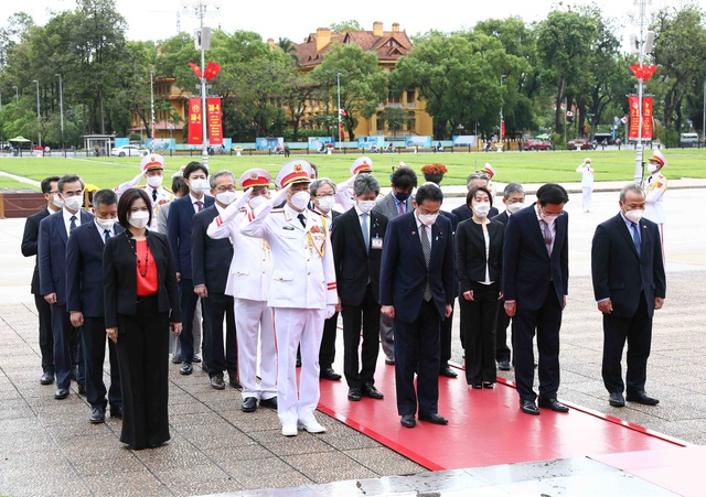 Thủ tướng Phạm Minh Chính đón, hội đàm với Thủ tướng Nhật Bản Kishida Fumio - Ảnh 7.