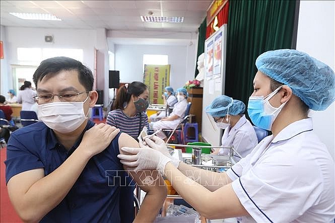 Ngày 29/10, Việt Nam ghi nhận 4.899 ca nhiễm mới SARS-CoV-2, tiêm thêm được 1.712.435 liều vaccine