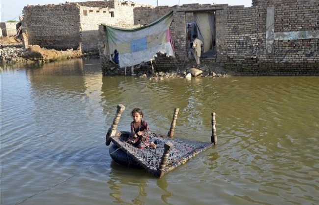 ADB hỗ trợ Pakistan 2,5 tỷ USD khắc phục hậu quả của thảm họa từ biến đổi khí hậu