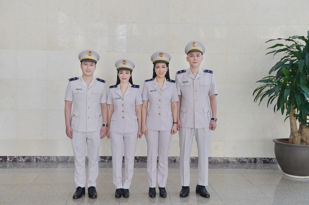 Ngành Hải quan sử dụng trang phục mới từ 1/4/2022