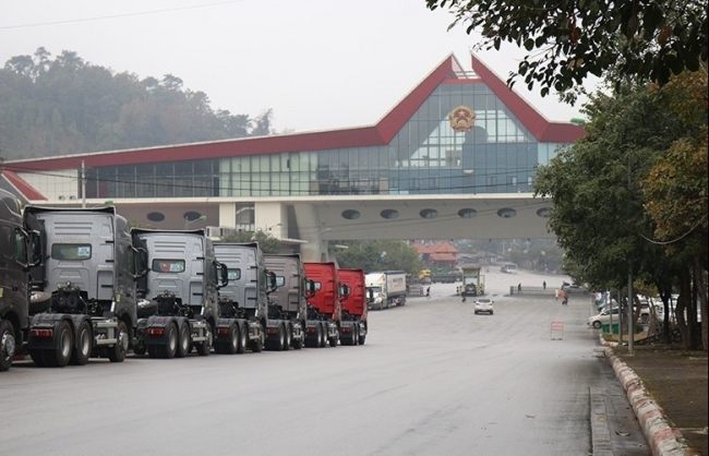 Lạng Sơn: Tất cả xe hàng đã khai báo trên nền tảng cửa khẩu số trước khi vào cửa khẩu