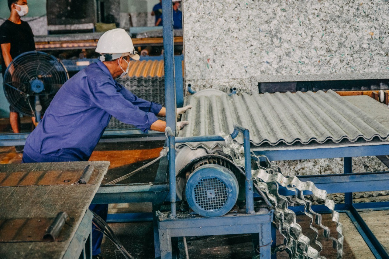 Tetra Pak đầu tư hỗ trợ Công ty Giấy và bao bì Đồng Tiến nâng cấp năng lực tái chế bao bì đã sử dụng