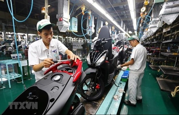 vietnams gdp growth may reach 8 percent in 2022 dbs