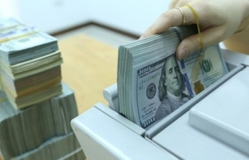 Tỷ giá ngày 7/10: USD bất ngờ tăng mạnh thêm 12 đồng