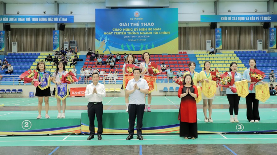 Bế mạc Giải thể thao Chào mừng Kỷ niệm 80 năm Ngày Thành lập ngành Tài chính