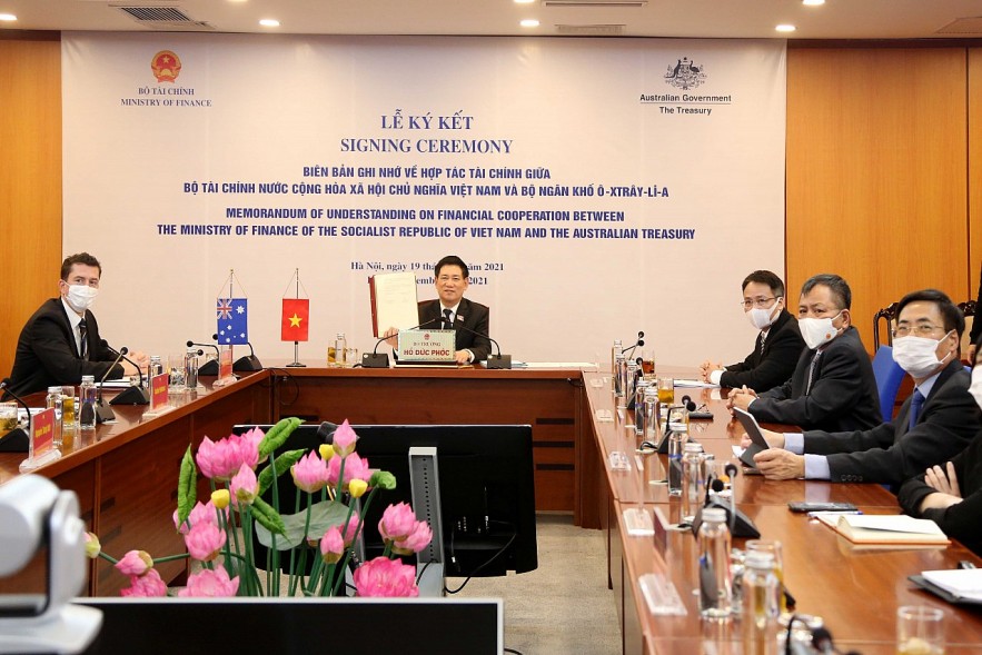 Bộ Tài chính Việt Nam và Bộ Ngân khố Úc ký kết biên bản ghi nhớ hợp tác tài chính