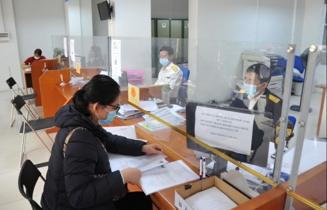Đã gia hạn 80.576 tỷ đồng tiền thuế, tiền thuê đất