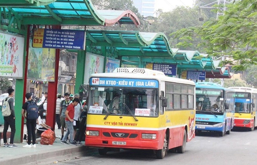 Từ ngày 8/2: Xe buýt Hà Nội được phép chạy trở lại 100% công suất