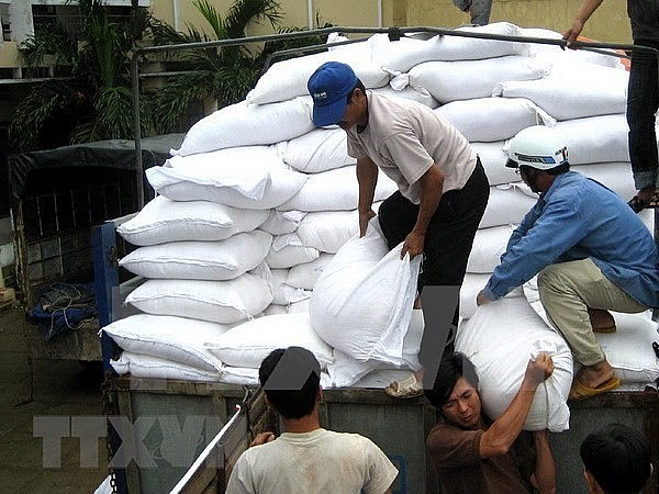 Over 989 tonnes of rice given to Quang Ngai for Tet, between-crop period