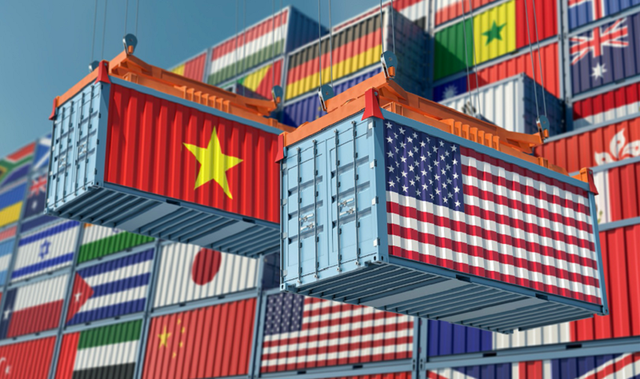 Viet Nam's trade surplus with America exceeds US$100 billion - Ảnh 1.