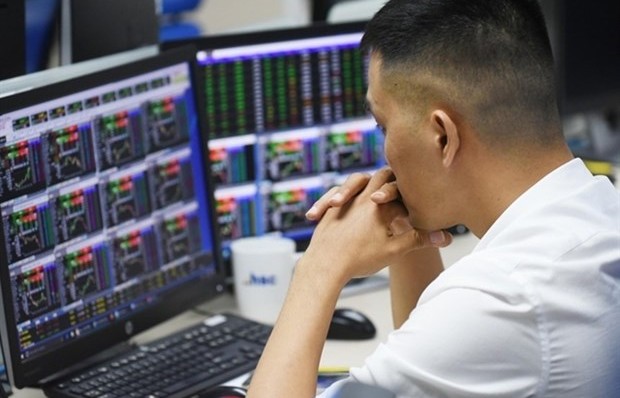 Brokerage revenue falls at most securities companies amid market contraction