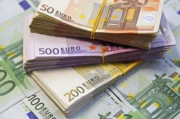 Giá đồng euro lần đầu tiên giảm thấp kỷ lục trong vòng 2 năm