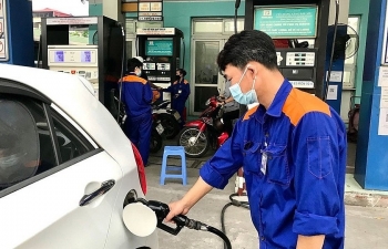 The Ministry of Finance proposes to reduce environmental protection tax by 1,000 VND/liter of gasoline