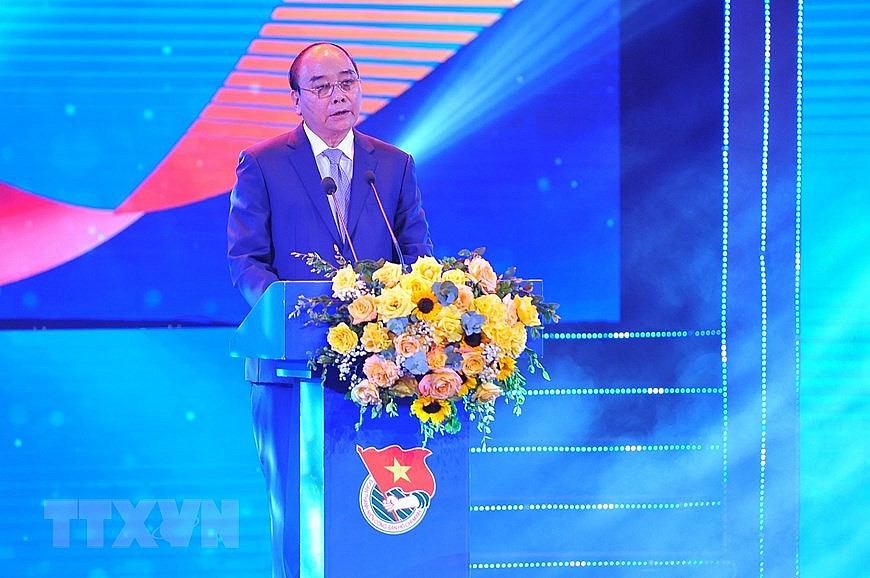 Hình ảnh Chủ tịch nước dự Lễ tuyên dương Gương mặt trẻ Việt Nam tiêu biểu 2021