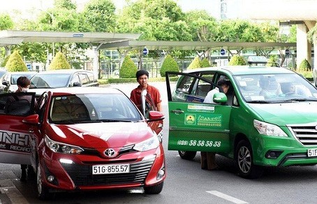 Xe hợp đồng điện tử dưới 9 chỗ sẽ được gộp chung thành loại hình taxi
