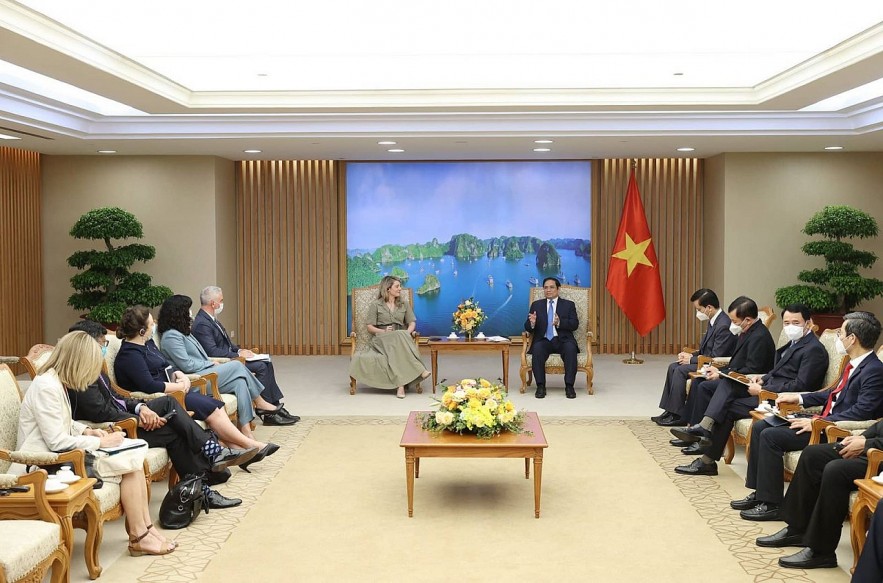 Hình ảnh Thủ tướng Phạm Minh Chính tiếp Bộ trưởng Ngoại giao Canada