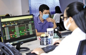 Securities companies set mixed earning targets this year