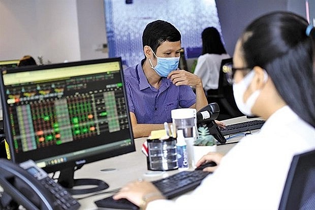 Securities companies set mixed earning targets this year