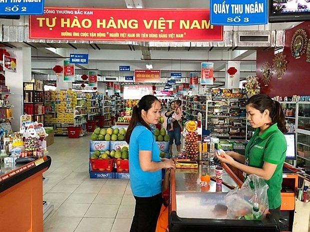 Vietnam should prioritise domestic market: experts