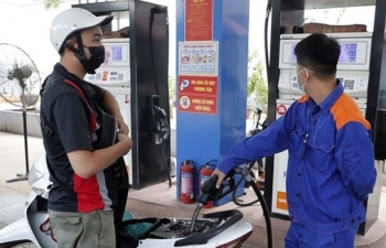 Ministry proposes reducing tax for imported petrol