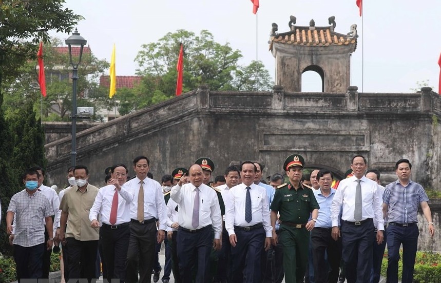 Hình ảnh hoạt động của Chủ tịch nước Nguyễn Xuân Phúc tại Quảng Trị