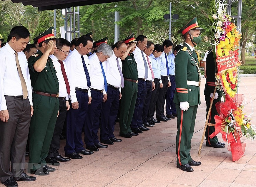 Hình ảnh hoạt động của Chủ tịch nước Nguyễn Xuân Phúc tại Quảng Trị