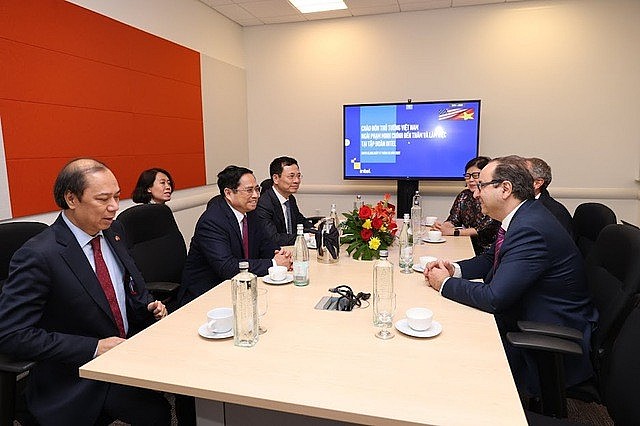 Thủ tướng thăm, làm việc với 3 tập đoàn công nghệ khổng lồ của Hoa Kỳ