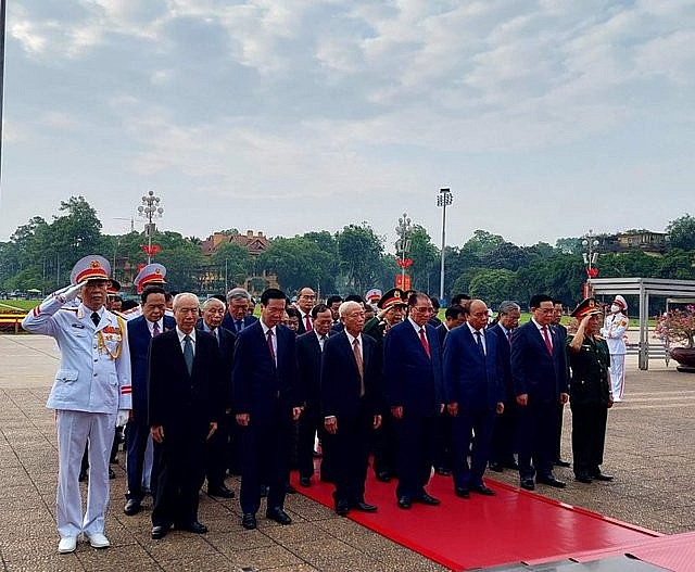 Lãnh đạo Đảng, Nhà nước vào Lăng viếng Chủ tịch Hồ Chí Minh