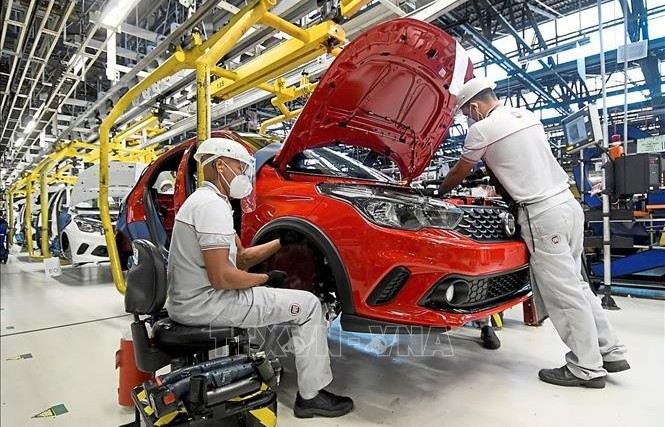 Fiat Chrysler đồng ý trả tiền phạt trong bê bối gian lận khí thải tại Mỹ