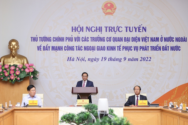 Thủ tướng chủ trì Hội nghị đẩy mạnh ngoại giao kinh tế phục vụ phát triển đất nước - Ảnh 3.