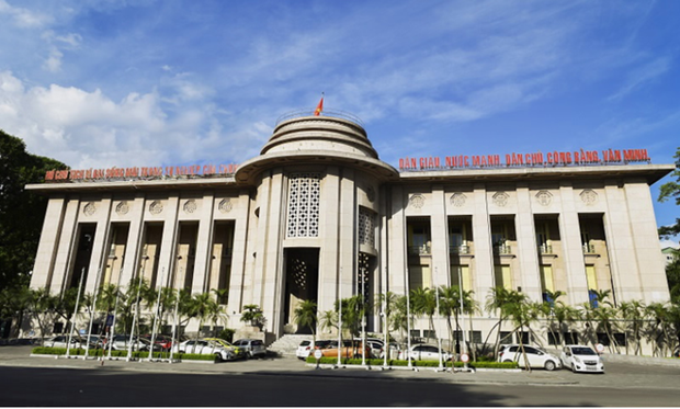 Central bank revises up interest rates by 1% from October 25 hinh anh 1