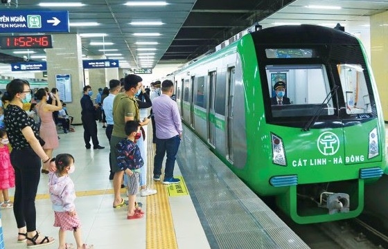 ha noi metro de xuat mien phi gui xe trong tuan dau cho khach di tau cat linh ha dong