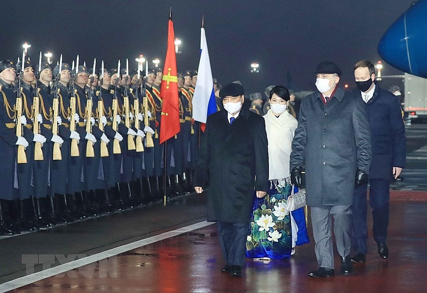 Chủ tịch nước Nguyễn Xuân Phúc đến thủ đô Moskva, thăm chính thức Liên bang Nga