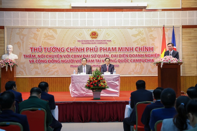 Thủ tướng: 'Người Việt Nam xa Tổ quốc luôn ở trong trái tim của Đảng, Nhà nước' - Ảnh 2.