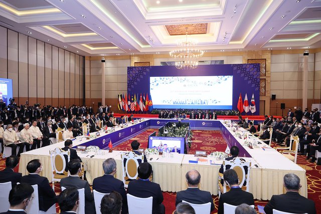 Thủ tướng: ASEAN+3 cần đi đầu, kiên định với chủ nghĩa đa phương, tự do hoá thương mại - Ảnh 5.