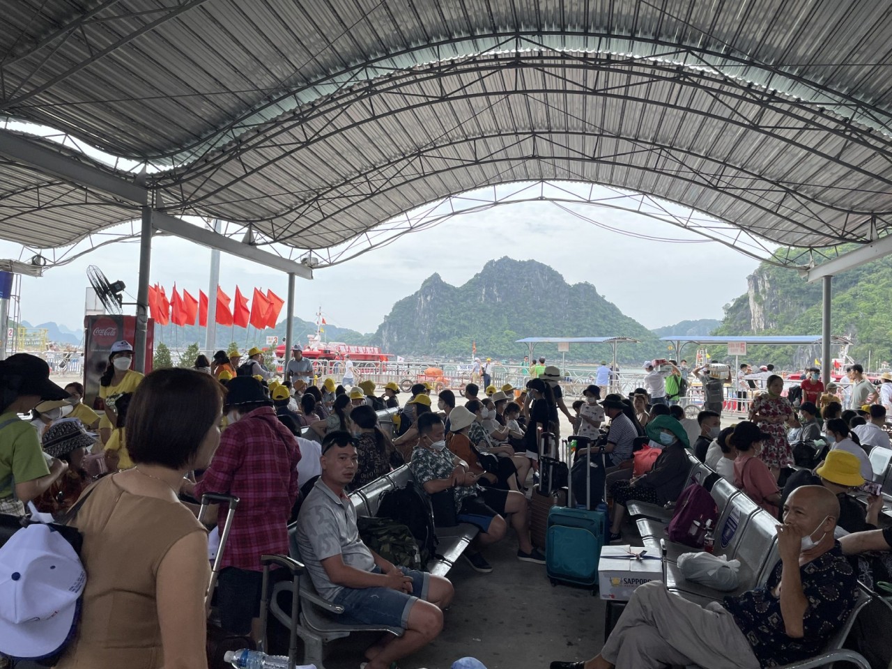 Quảng Ninh: Phục hồi phát triển kinh tế - xã hội khẩn trương, toàn diện, mạnh mẽ