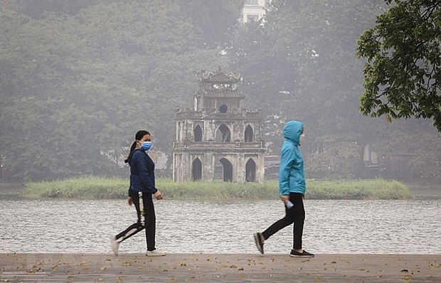 Bắc Bộ sáng và đêm trời rét, Trung Bộ chiều tối có mưa dông vài nơi