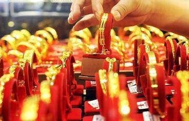 Giá vàng ngày 8/2: Vàng trong nước tăng mạnh trước ngày Thần Tài