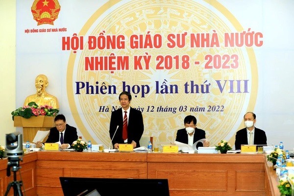 Công bố danh sách 405 giáo sư, phó giáo sư đạt chuẩn năm 2021