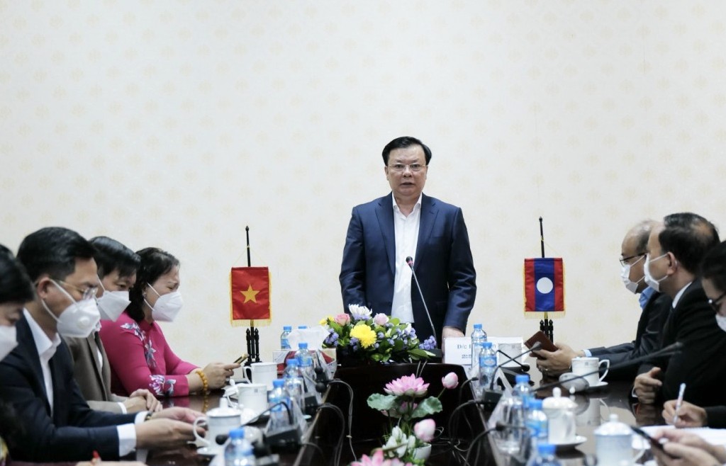 Ủy viên Bộ Chính trị, Bí thư Thành ủy Hà Nội Đinh Tiến Dũng thăm Học viện Tài chính – Kế toán Lào