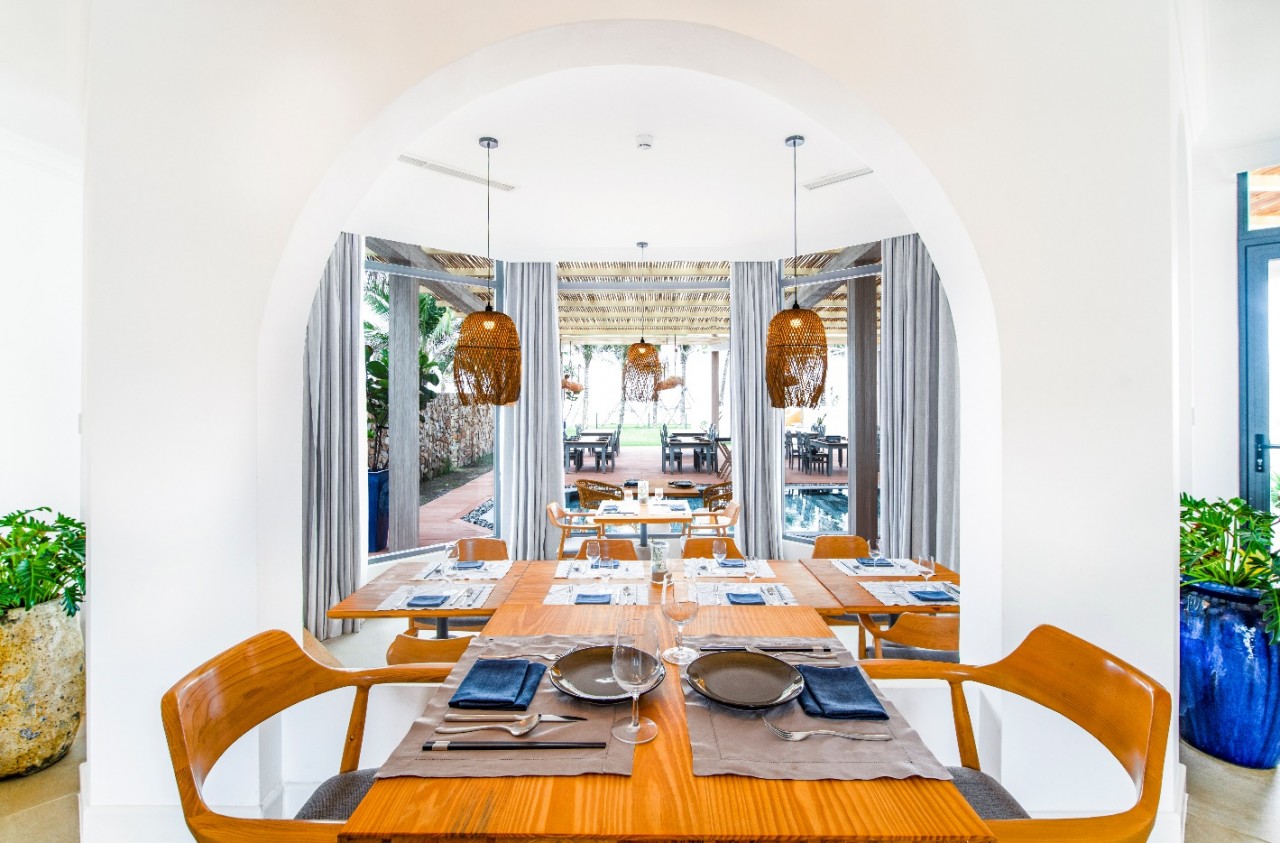 Cam Lâm - Khánh Hoà sốt đất, gia tăng lợi thế đầu tư tại biệt thự biển Cam Ranh Bay Hotels & Resorts