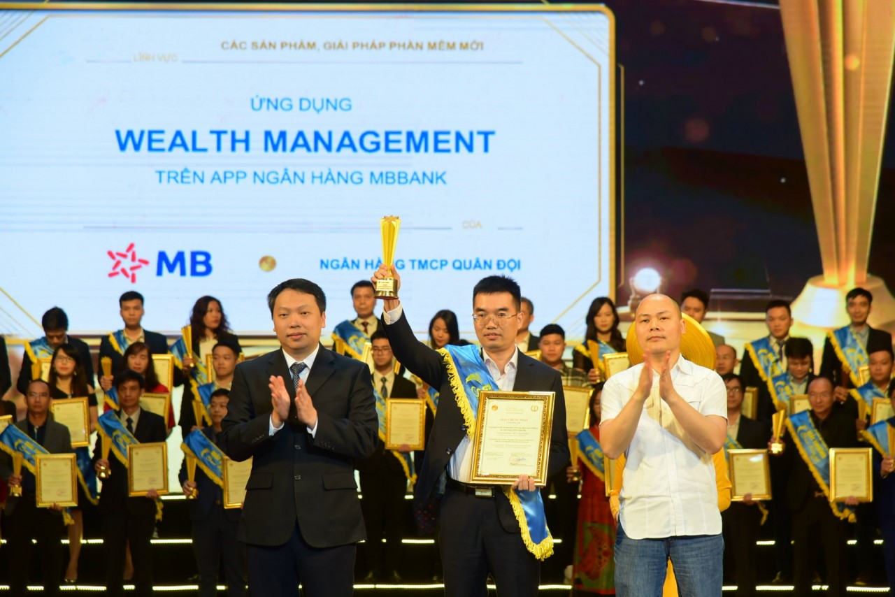 Ứng dụng đầu tư tài chính Wealth Management trên App MBBank đạt giải Sao Khuê 2022