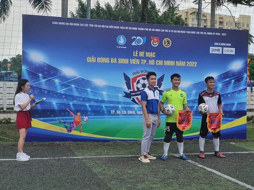 Đội bóng sinh viên nam Trường Đại học Tài chính - Marketing bảo vệ thành công Cup vô địch mùa giải 2022
