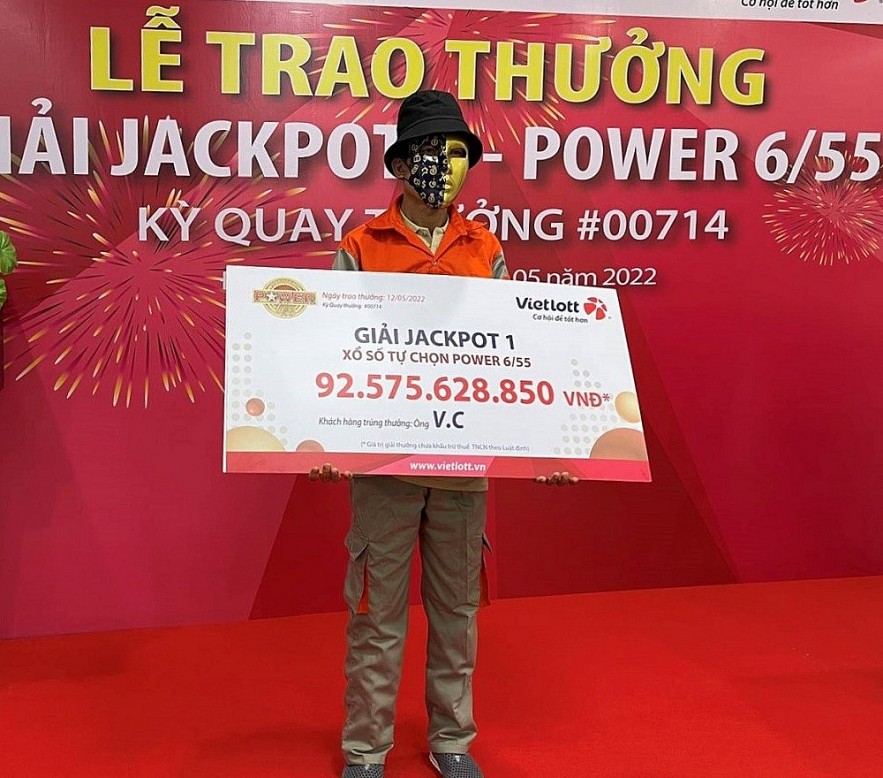 Người trúng Jackpot của Vietlott tại Đà Nẵng làm từ thiện gần 3 tỷ đồng