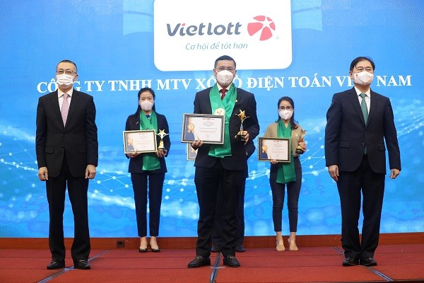 Vietlott được vinh danh Top 10 thương hiệu mạnh ngành dịch vụ số Việt Nam 2021