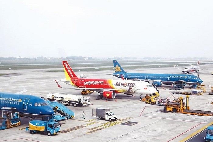 Thủ tướng giao Bộ Giao thông vận tải nghiên cứu ý kiến không áp giá sàn vé máy bay nội địa