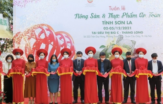 Nhiều đặc sản tỉnh Sơn La được giới thiệu đến người tiêu dùng Hà Nội