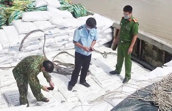 Buôn lậu đường cát vẫn nhức nhối