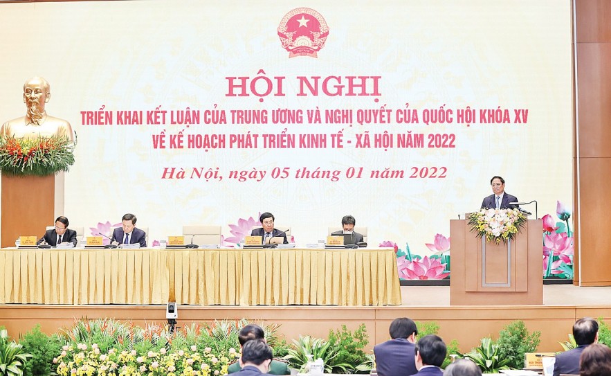 Thủ tướng Chính phủ Phạm Minh Chính nhấn mạnh tại Hội nghị Chính phủ triển khai kế hoạch năm 2022, ngày 5/1/2022: “Điều hành quyết liệt và có hiệu quả, làm việc nào dứt điểm việc đó”.