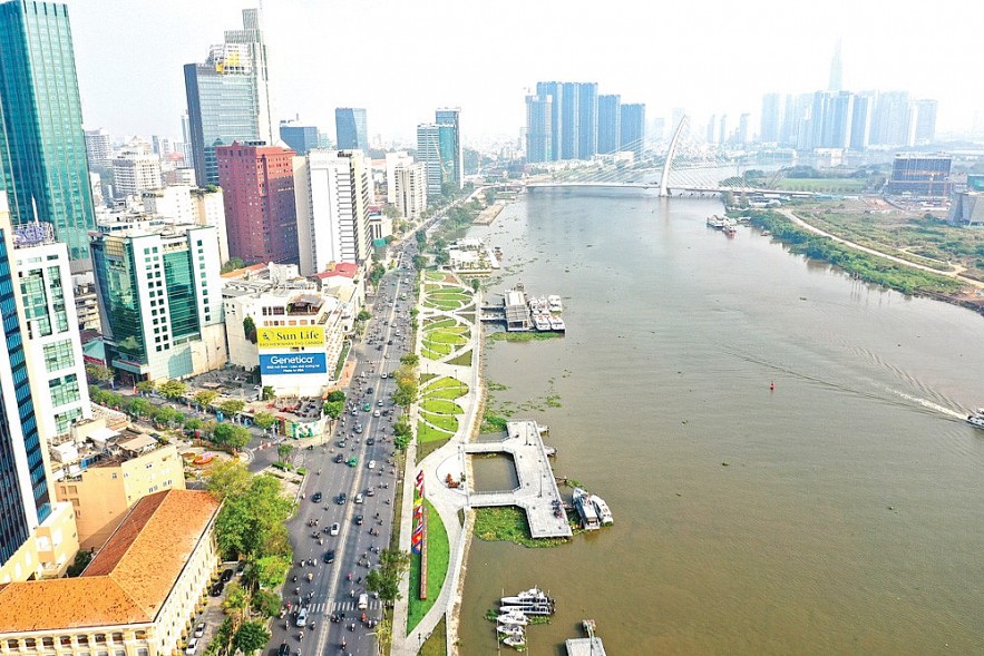 Bến Bạch Đằng – Một trong những điểm thu hút khách du lịch ở TP. Hồ Chí Minh
